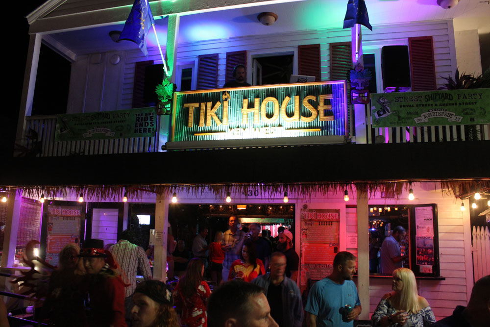 Love 2 Glow 2017 photo - Duval Street, Key West